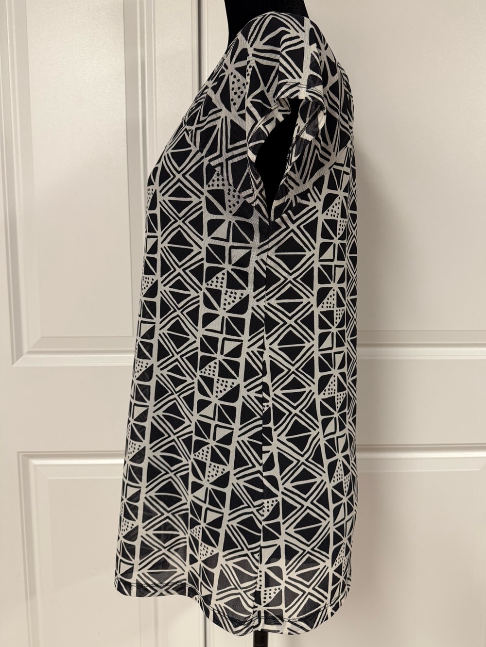 Cable & Guage Geometric Pattern Top - Picture 2 of 6